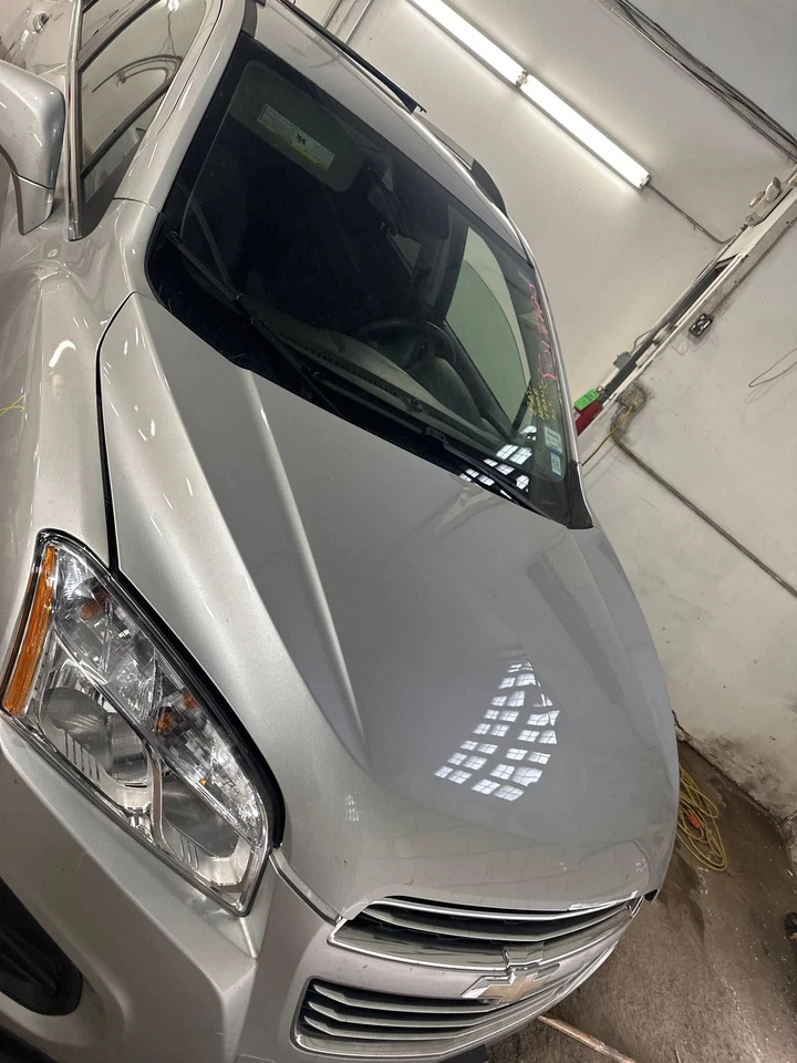 Used Hood fits: 2015 Chevrolet Trax Grade A Foto 2 de 4