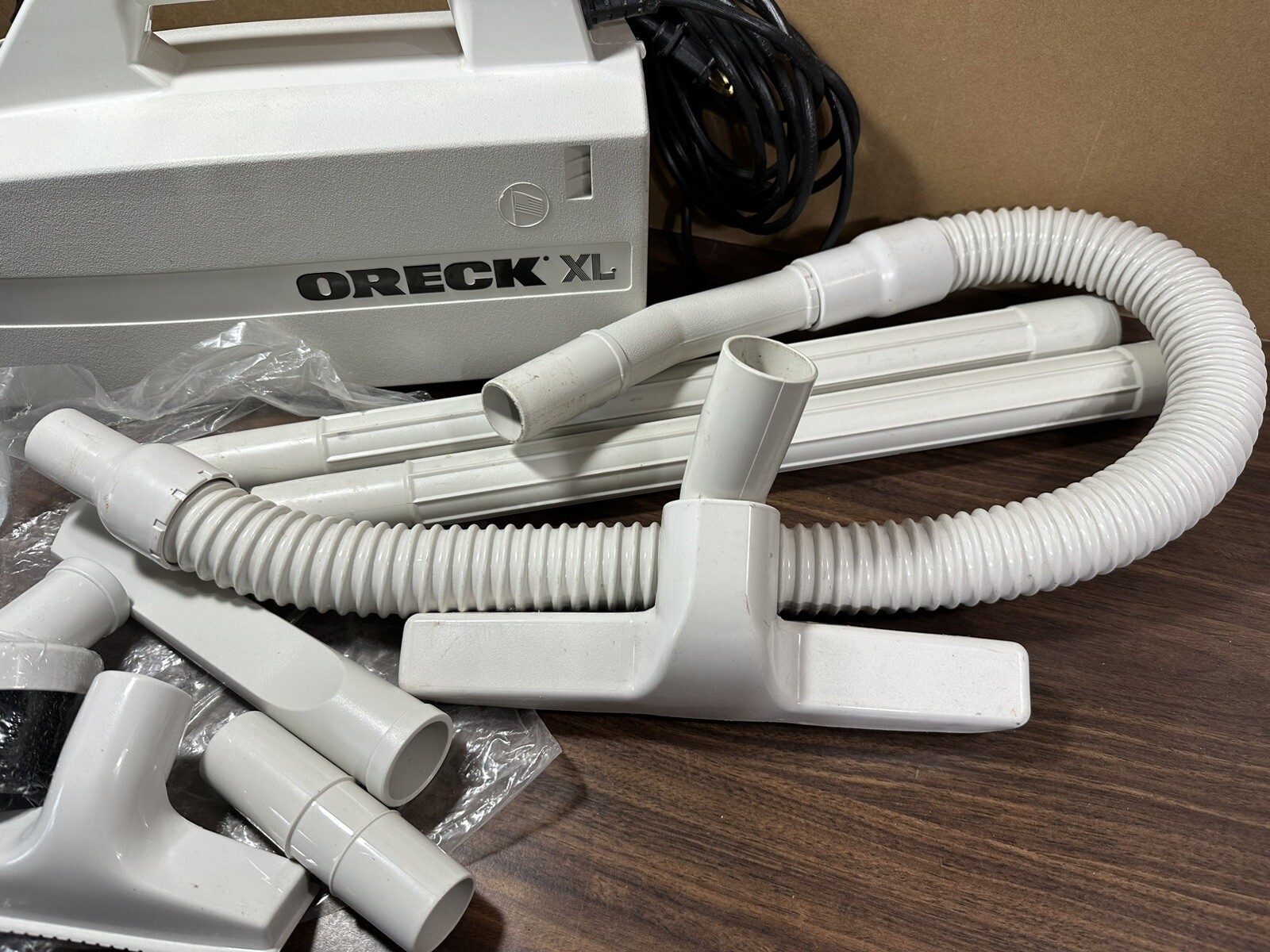 Oreck XL BB870AW Canister Handheld Vacuum w/ Attachments Vintage Made