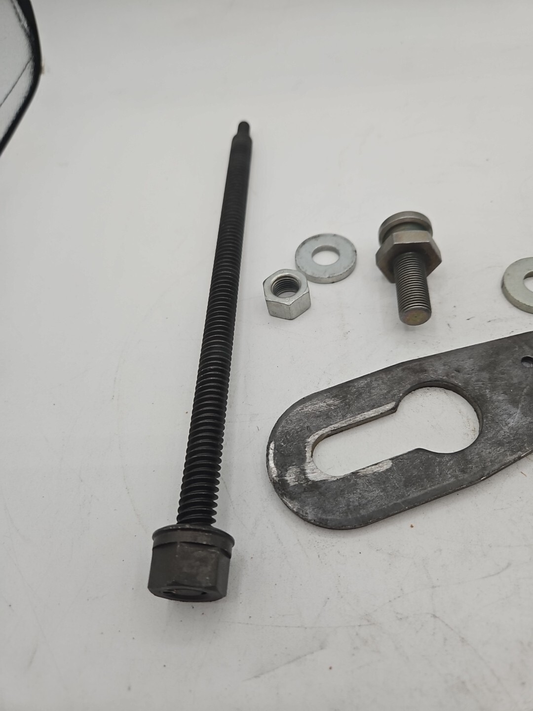 BENTLEY-KIT CARRIER SPARE WHEEL (RH3016)