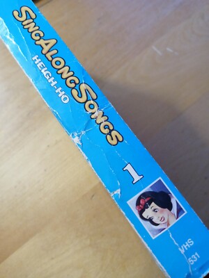 忍者　リンゴ白書　SPECIAL DANCE MIX　VHS Disney's Sing Along Songs - Snow White: Heigh-Ho Volume 1 (VHS