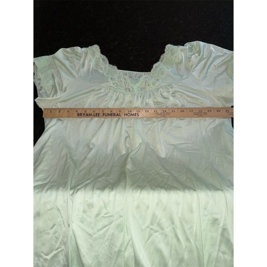 Vtg Shadowline Women's Kimono Robe and Nightgown Set Small Aqua Blue Lace Trim