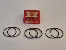 NOS HONDA C, CS, CA, CB 92 Benly Touring  Kolbenringe S2 OE Parts No 13030200000