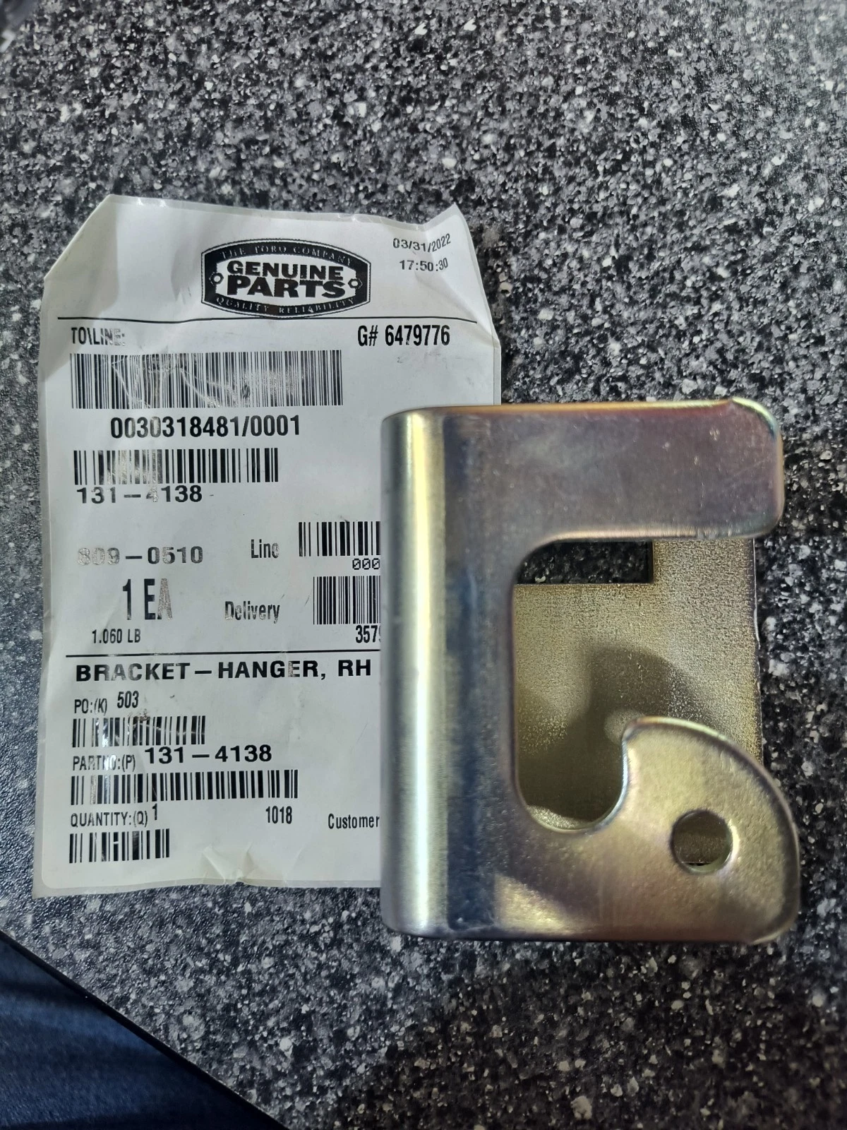 Toro Hanger Bracket - Thumbnail 3