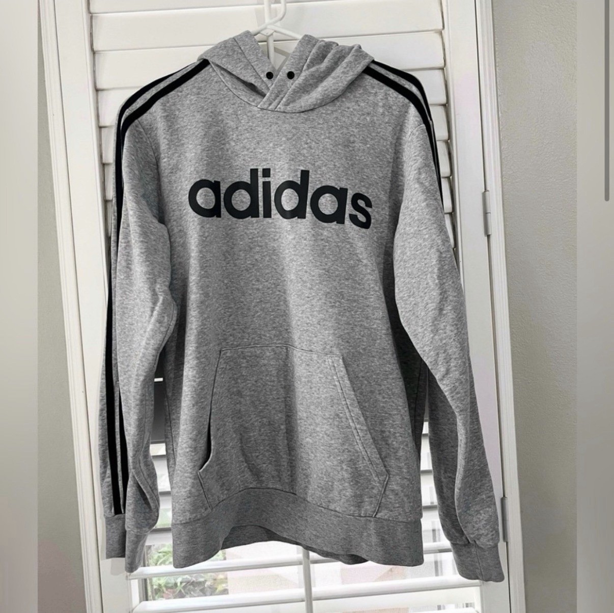 Adidas Men’s Long Sleeve Hoodie Size S Gray Logo 3 Stripe Sweatshirt Hooded