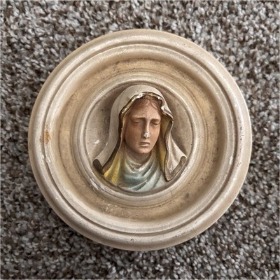 Christian Figure Wall Hanging Round Plaque Statue w/ Back Loop Base