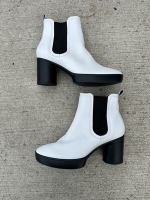 ECCO Shape Sculpted Motion 55 Chelsea White Black Block Heel Ankle Boots