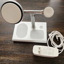 Insignia- 4-in-1 15W Wireless Charger with MagSafe for iPhone PREOWNED!