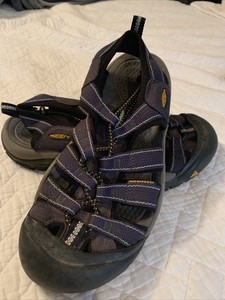keen navy blue sandals