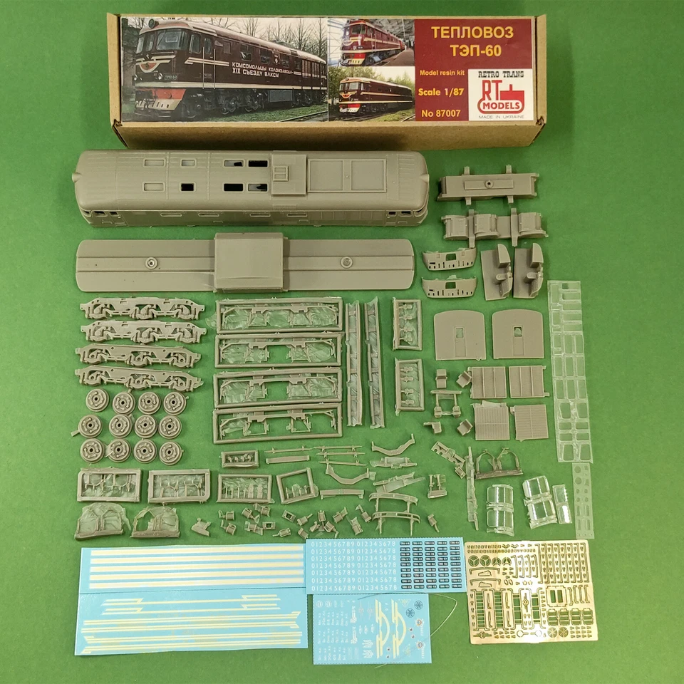 Soviet diesel locomotive TEP60 H0 scale 1/87 Kit for assembly RZD - Image 2 of 4