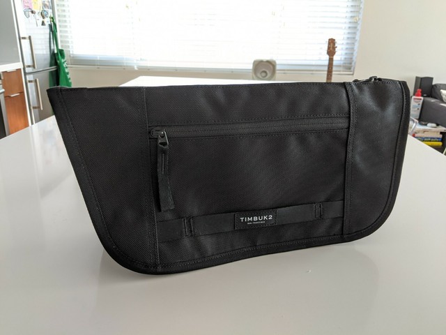 timbuk2 catapult sling messenger bag