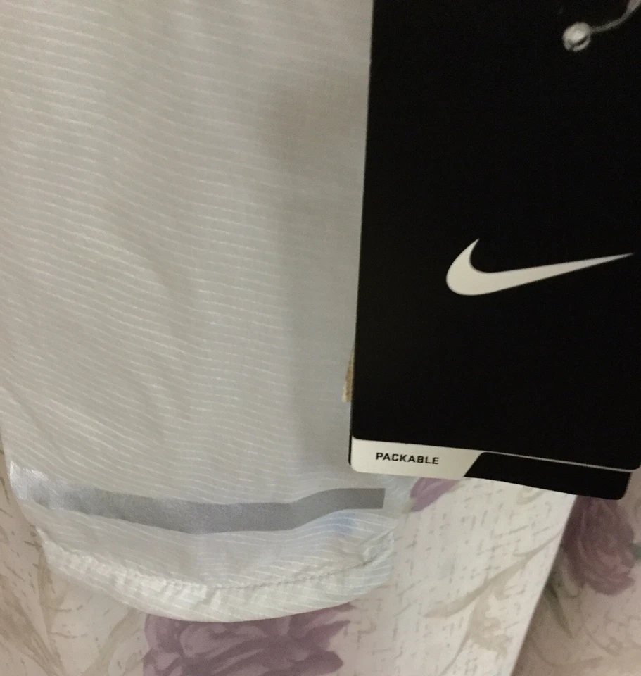 Nike Packable Running Jacket Medium Lightweight Hiking Gray ACG Reflective New M - Image 4 of 4