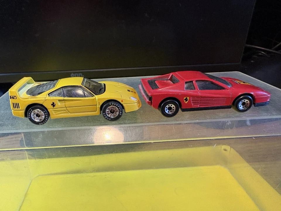 Matchbox Premiere Exotics Collection Ferrari F40 yellow+Testarossa NIB HTF L-61C - Image 4 of 4