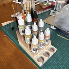 12 Vallejo paint bottle holder Stand made of high quality plastic.