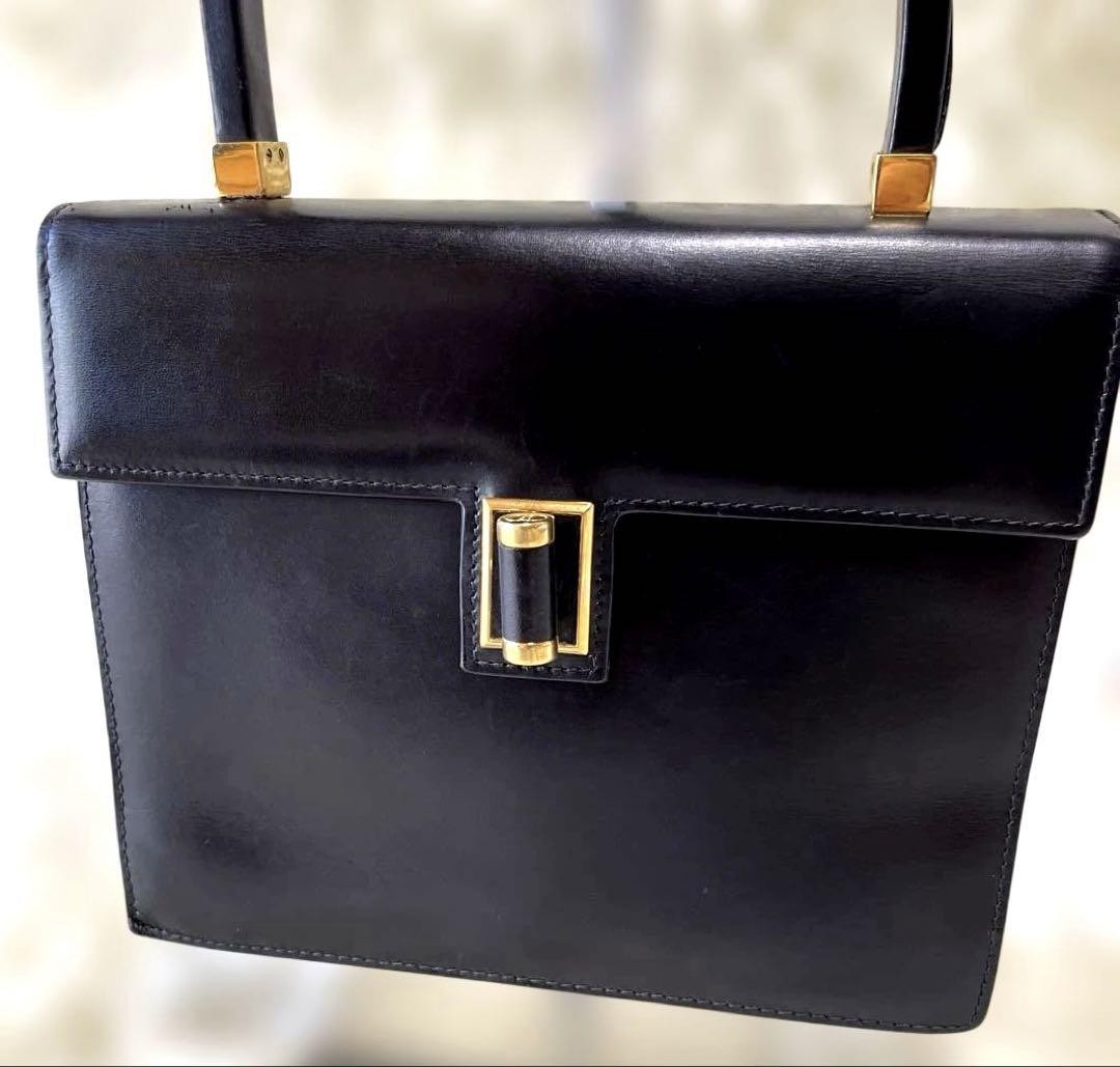 Gucci Vintage One Handle Womens Handbag with Pocket