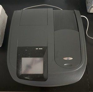 Hach DR 5000 Spectrophotometer Laboratory Use MPN LPG408.99.00012