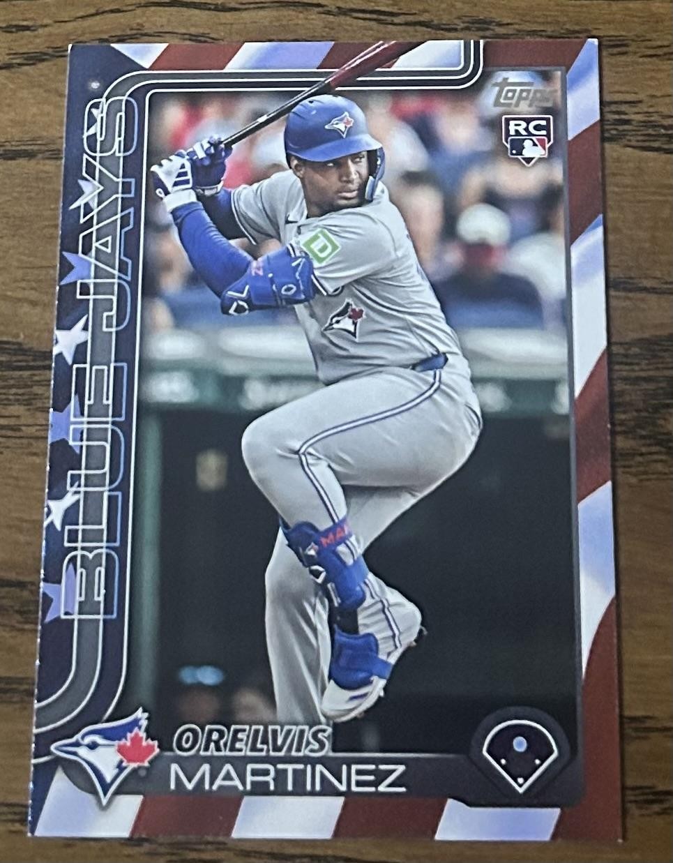 2025 Topps #18 Orelvis Martinez Independence Day #/76 Rookie RC