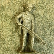 Vintage Toy Soldier Metal Detector WW2 Army Man Figure Green