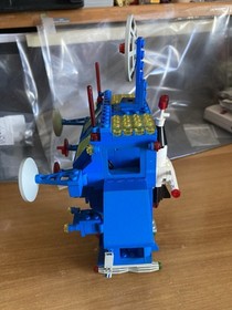 LEGO Space Galaxy Classic Space LEGOLAND Robot Command Center Set 6951 1980s