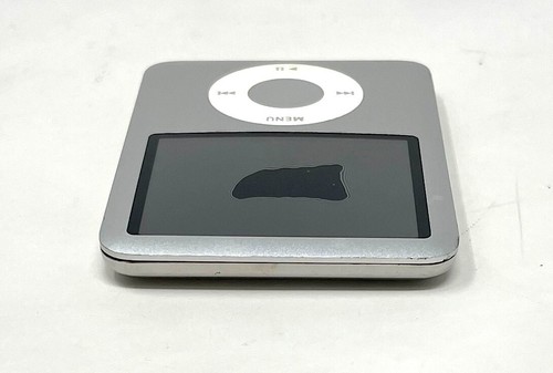 Apple iPod Nano 3rd Generation 8GB A1236 - Picture 6 of 7