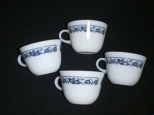 Vintage PYREX 8 ounce OLD TOWN BLUE ONION pattern Coffee Cup Mugs Set of (4) - Picture 2 of 4