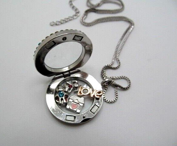 Vintage Silver Tone Memories Function Rainbow Loc… - image 4