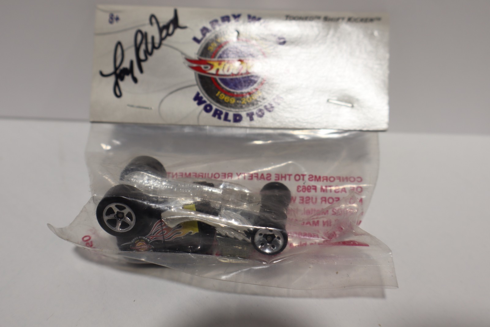 Hot Wheels 2004 Larry Wood World Tour Balck Signed Tooned Shift Kicker