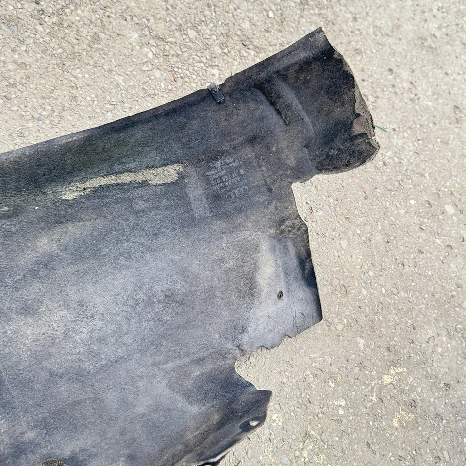 08-17 AUDI 8T A5 S5 RONT PASSENGER RIGH T FENDER LINER SPLASH GUARD OEM - Image 4 of 4