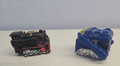 Vintage GoBots G1 Transformers Robot Train Loco & Bonus Tank!