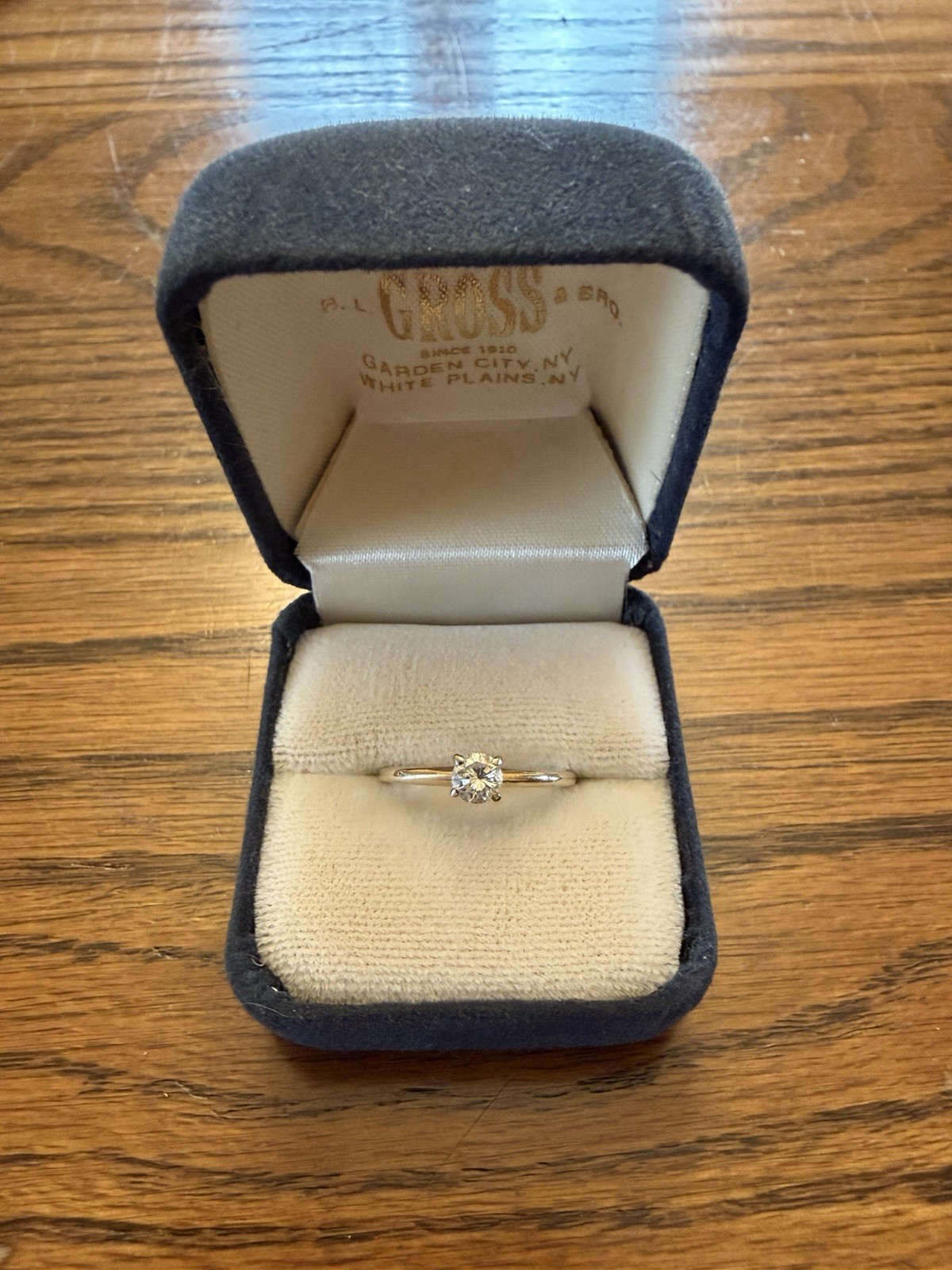 14k Solid Yellow Gold Single Solitaire Engagement Ring -Sz 6.5 -.36ct -1.7g