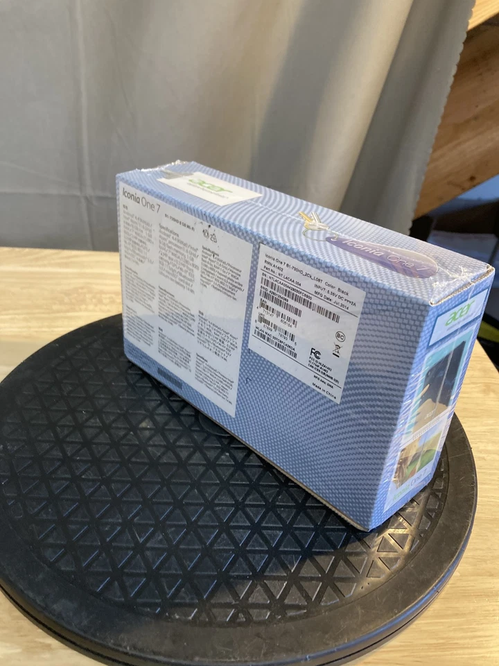 NEW Acer Iconia One 7 B1-730 8GB, Wi-Fi, 7in - Black - Image 3 of 4