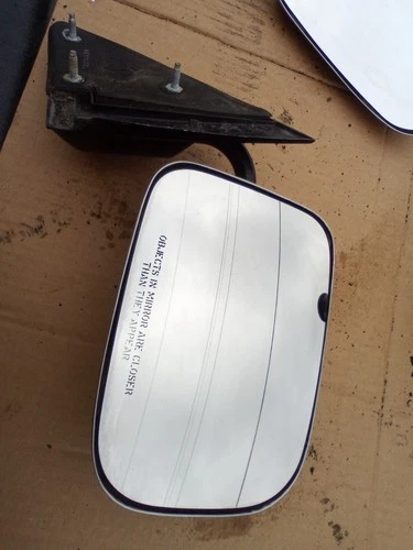 88-94 Chevy GMC C/K Truck GMT400 OBS Right RH Chrome Door Mirror