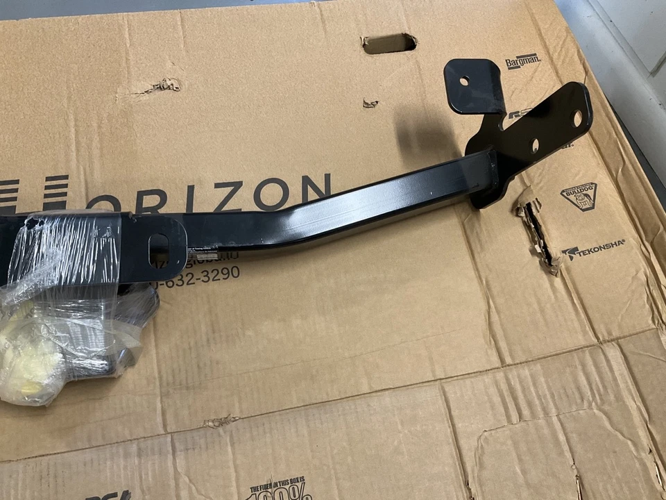 Enganche receptor remolque Reese 51193 clase 3 - 02-07 Saturn Vue, 06-09 Torrent Foto 3 de 4