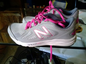 new balance 490 women pink