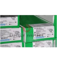 Schneider XS1M30AB120L1 Telemecanique ANALOG 5M CABLE Inductive Proximity Sensor