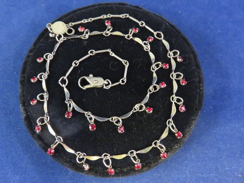 Beautiful Austrian Red Crystals on Silver Tone Sculptured Chain by Marianna 506 - Picture 12 of 12