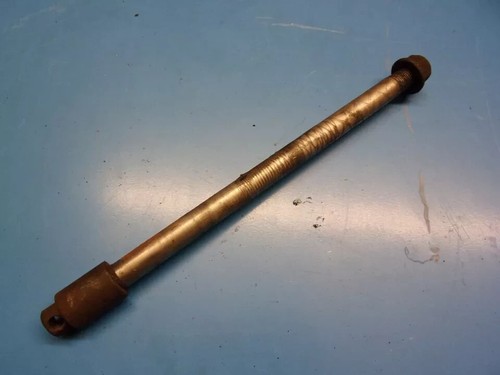 HONDA VT 500 E (83-88) PC11 V-TWIN OEM HINTERRADACHSE + DISTANZSCHEIBE