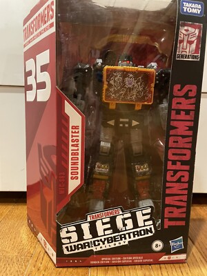 Transformers Siege Soundblaster! New 35th Anniversary Walmart Exclusive Voyager