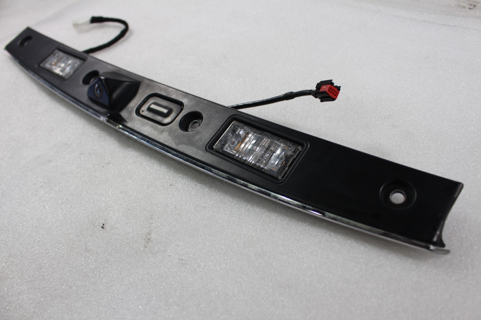 2014 Maserati Quattroporte, License lamp w/Camera, Used, P/N 670018242