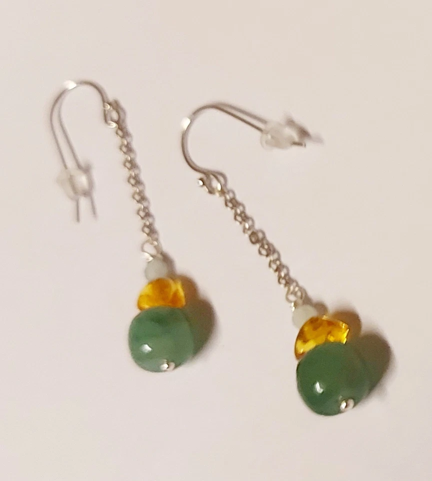 Orecchini in argento 925 e pietre con giada a cilindro, ambra e acquamarina  - Immagine 3 di 4