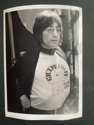 BEATLES -  jOHN LENNON - Rare VINTAGE Original Press Photo