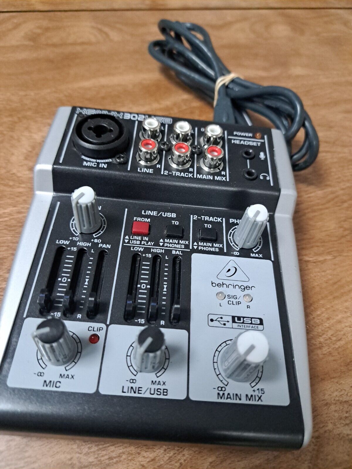 Behringer Xenyx 302USB