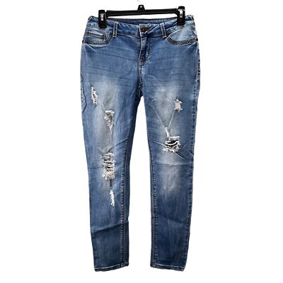 Maurices Jeans Jeggings size M Short Distressed Stretch