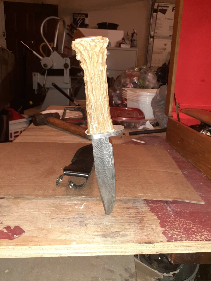 5 3/4 Inch Damascus steel Blade 10.5 Inches Overall Genuine Crown Stag ... - Image 4 of 4