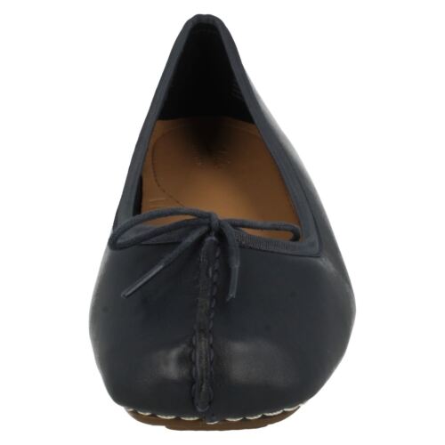Ladies Clarks Artisan Flats - Freckle Ice - Picture 20 of 22