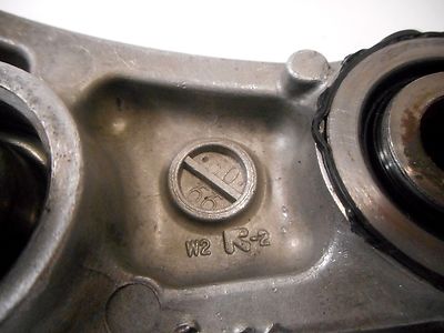 KAWASAKI ZX1100 REAR UNI TRAK ARM SUSPENSION KNUCKLE 39007-1237 ZX