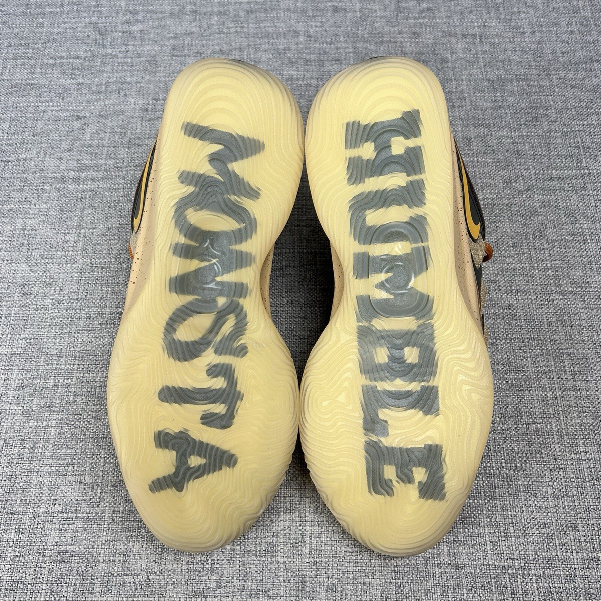 Men\'s Size 11 - Nike KD 17 NRG x Bink Sesame Basketball Shoes Gold HJ4464-200 Nike KD 17 NRG x Bink Sesame University Gold Men main image 3