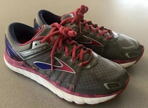 brooks transcend women's size 9