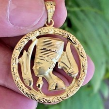 18K Yellow Gold Mask of Egyptian Queen Nefertiti Lotus Round  Pendant/Charm 