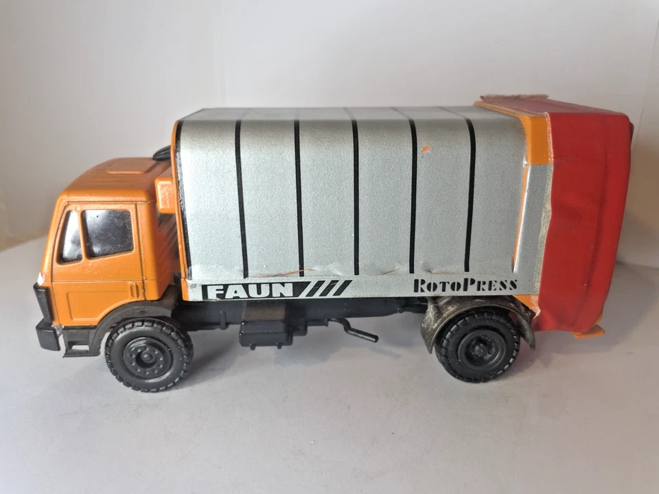 Voiture poubelle Conrad 3033 Mo Mercedes Benz RotoPress FAUN emballage... - Photo 3/3