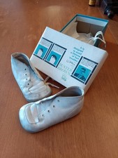 Vintage Buster Brown Toddler / Baby Shoes White Leather Hightop With Laces